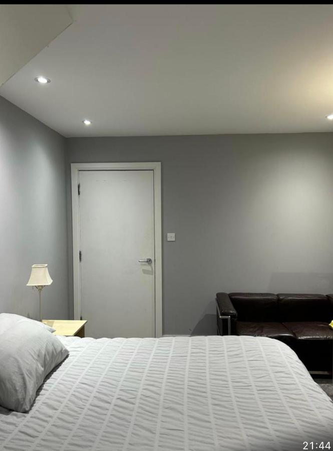 Cosy Nest In London Hendon Exterior foto